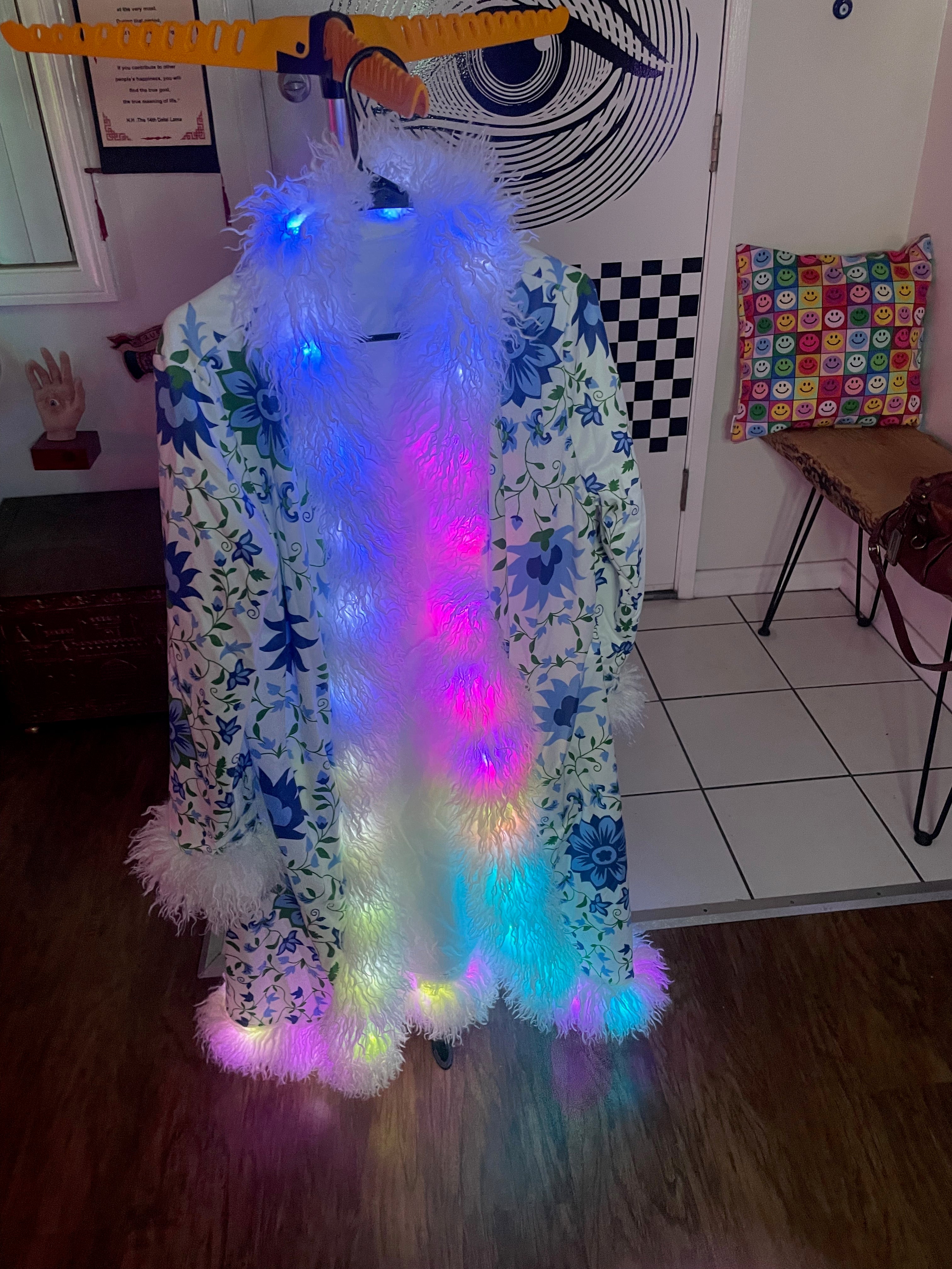 OHHUM Mystic Dream Floral LED Coat