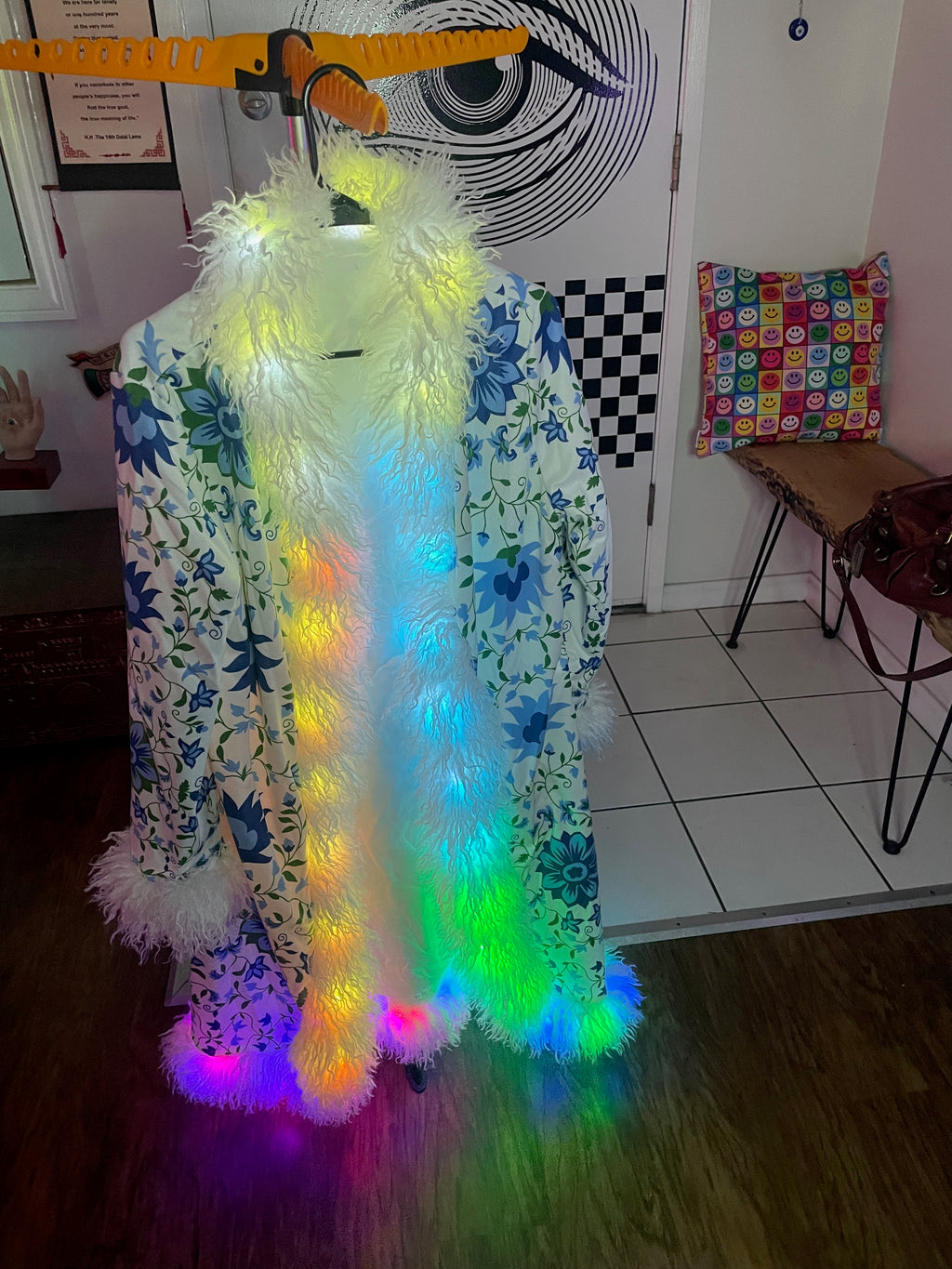 OHHUM Mystic Dream Floral LED Coat