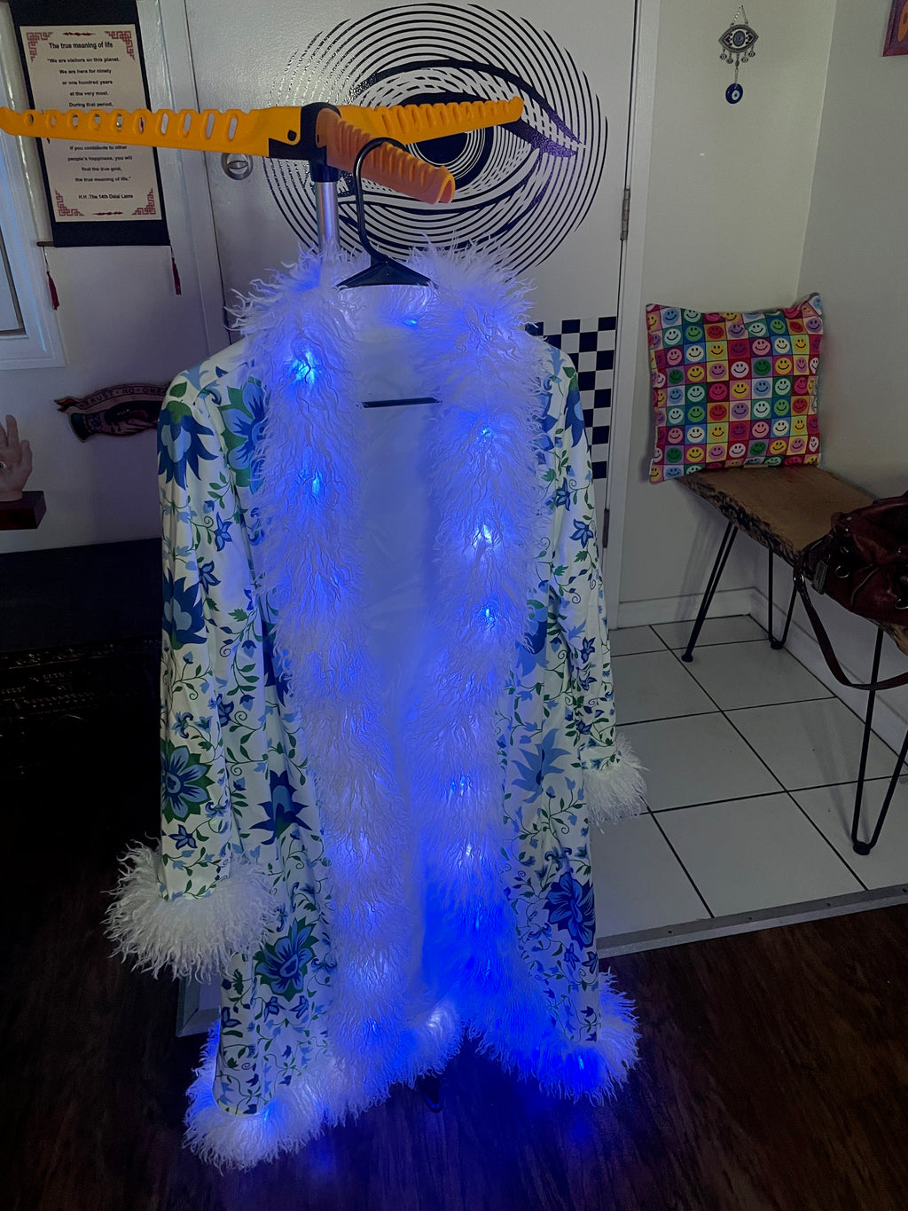 OHHUM Mystic Dream Floral LED Coat