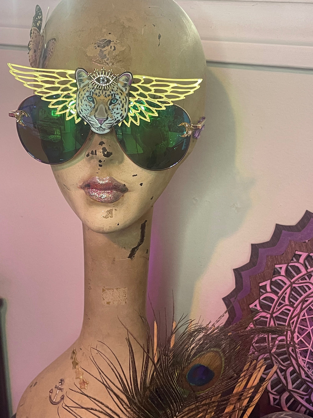 OHHUM Temple Cat Sunglasses